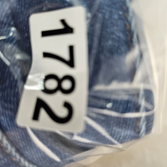 Good American Jeans Denim 2 Women’s 26 Waist Stretch RN 151301 Style B811 - Picture 9 of 9